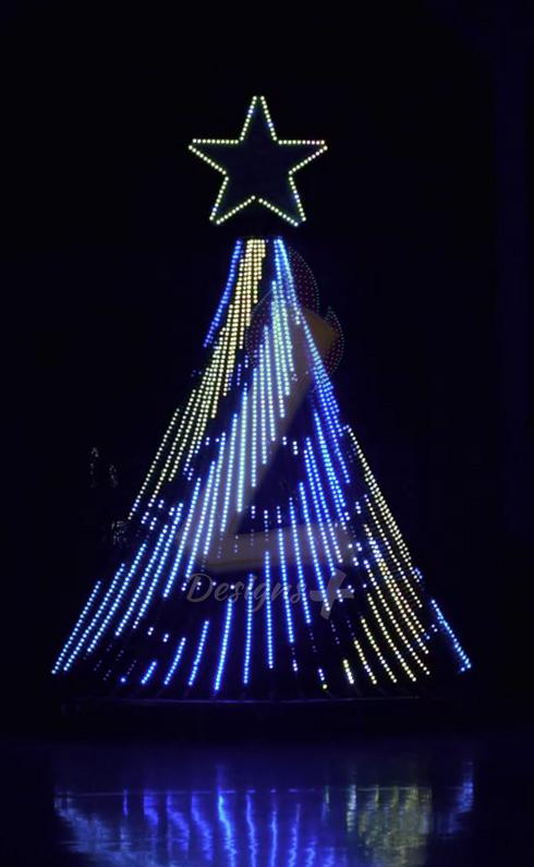 Starlight Pixel Mega Tree